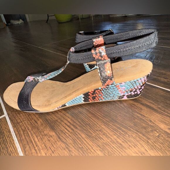 Alfani Vacanzaa Step N Flex Snakeskin Wedge Sandals Black Multi 10M NWOT - Picture 12 of 14